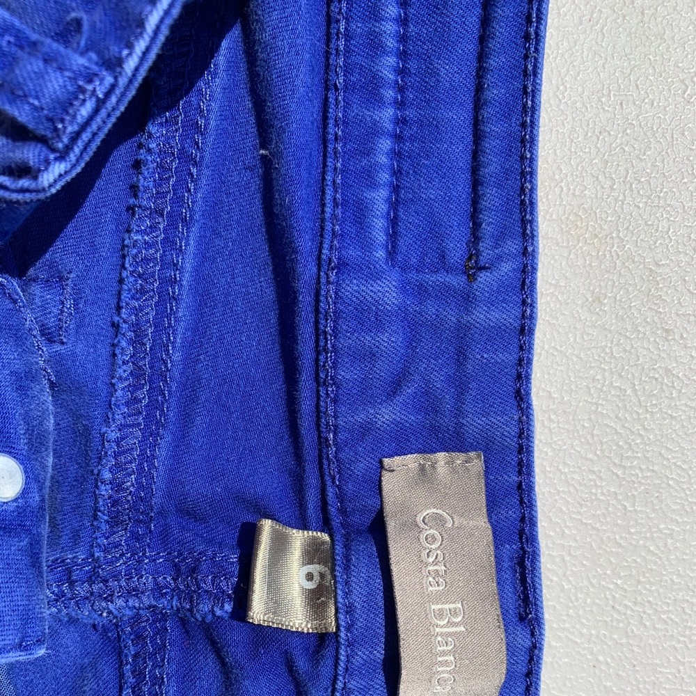 Shorts - Picture 3 of 3